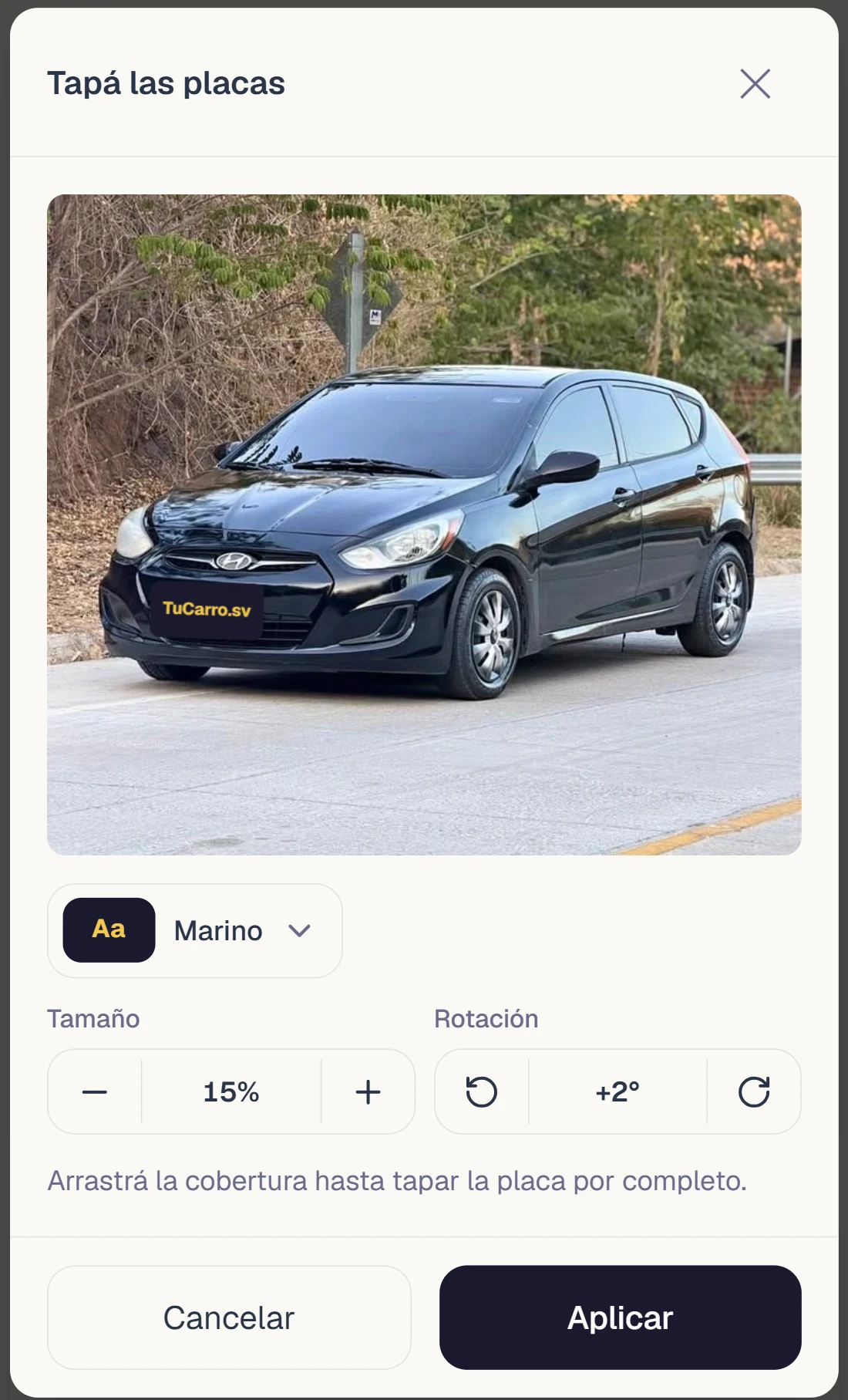 Editor de tapar placas en TuCarro.sv con la cobertura sobre la placa de un Hyundai Accent negro